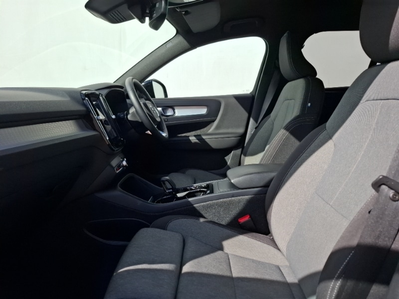 Used Volvo XC40 2023 for sale - 75900575: Photo 5