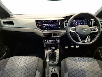 Used Volkswagen Taigo 2023 for sale - 75763118: Photo 2