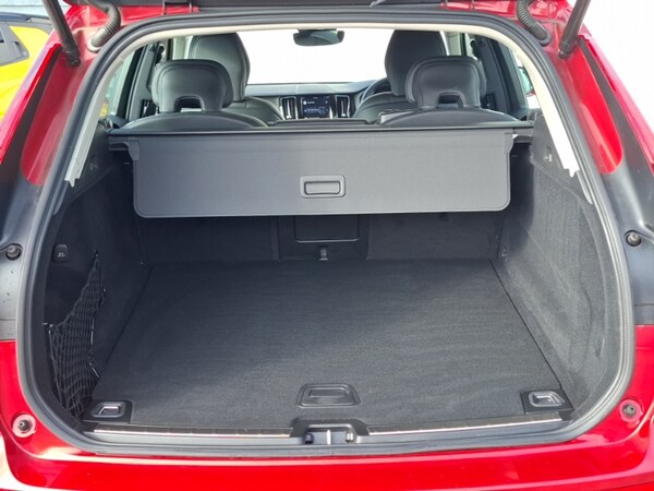 Used Volvo XC60 2022 for sale - 76269260: Photo 8