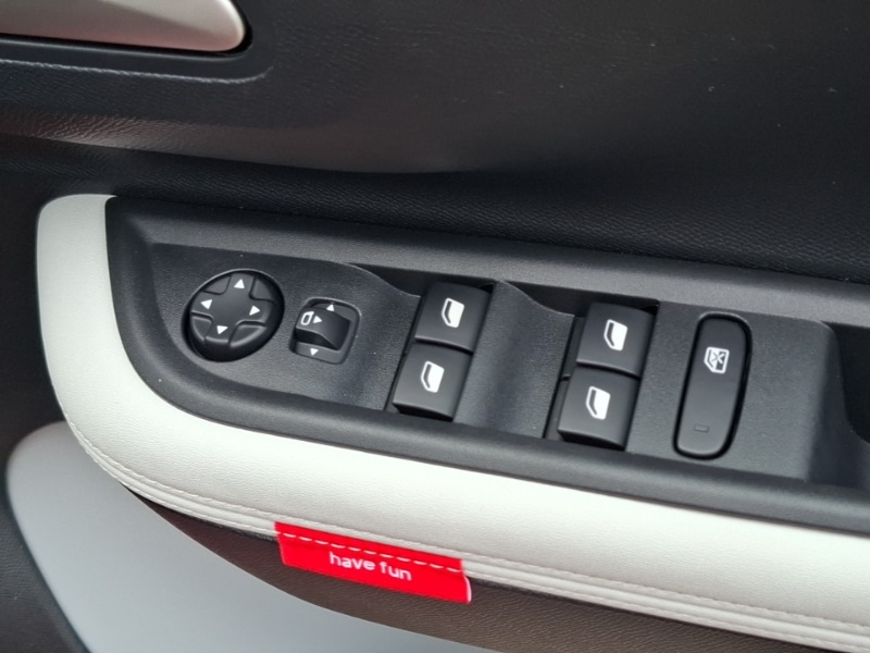2025 Citroen C3 83kW Max 44kWh 5dr Auto Hatchback Electric Automatic - Picture 12 of 19
