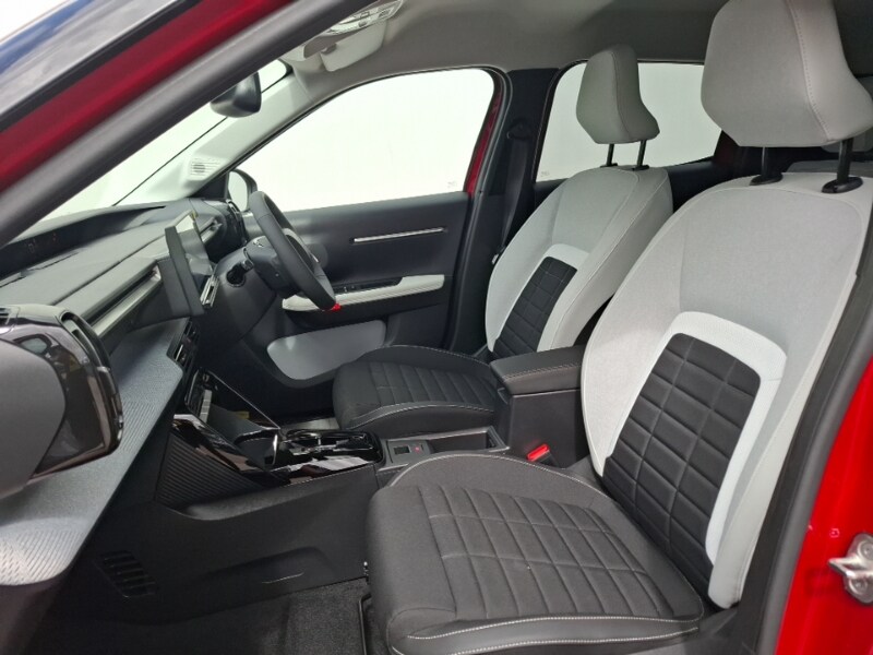 2025 Citroen C3 83kW Max 44kWh 5dr Auto Hatchback Electric Automatic - Picture 5 of 19