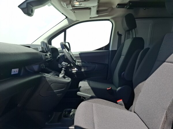 Used Citroen Berlingo 2025 for sale - 76221460: Photo 5