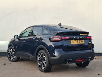 Used Citroen C4 2025 for sale - 76602399: Photo