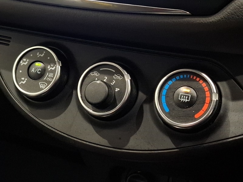 Used Toyota Yaris 2018 for sale - 77433540: Photo 14