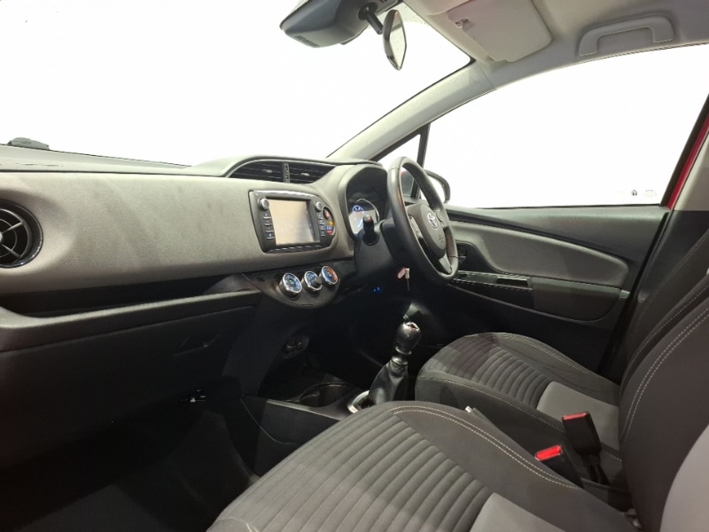 Used Toyota Yaris 2018 for sale - 77433540: Photo 5