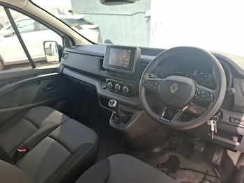 Used Renault Trafic 2024 for sale - 78700540: Photo