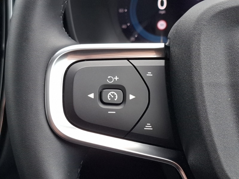 Used Volvo XC40 2024 for sale - 76354705: Photo 15