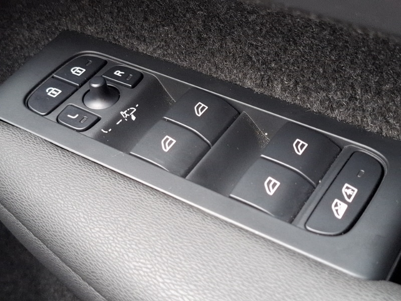 Used Volvo XC40 2024 for sale - 76354705: Photo 18