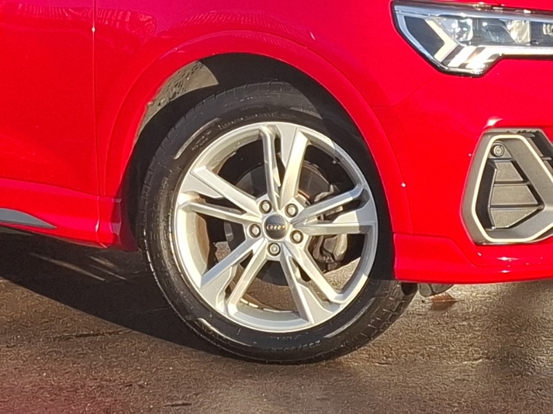 Used Audi Q3 2019 for sale - 76695802: Photo 9