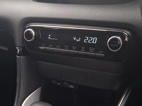 Used Toyota Yaris 2024 for sale - 76183292: Photo 17
