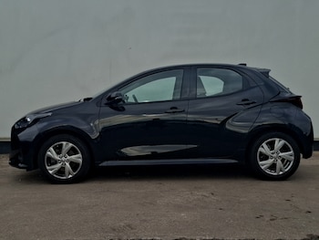 Used Toyota Yaris 2024 for sale - 76183292: Photo 4