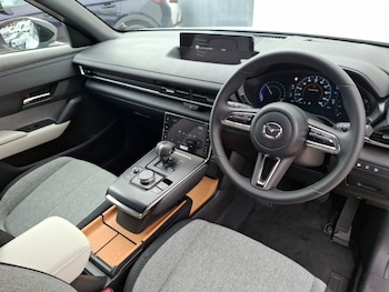 Used Mazda CX-30 2025 for sale - 75618218: Photo