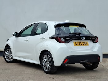 Used Toyota Yaris 2022 for sale - 75558368: Photo