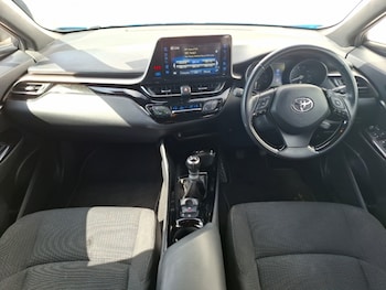 Used Toyota C-HR 2019 for sale - 75622369: Photo