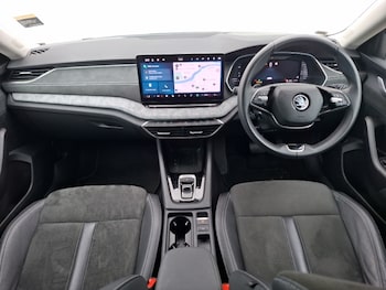 Used Skoda Octavia 2024 for sale - 79557844: Photo