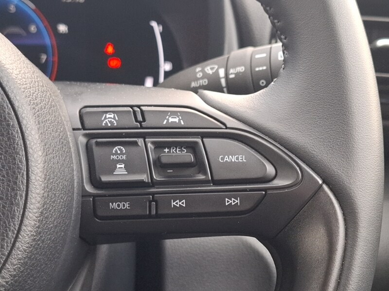 Used Mazda Mazda2 HYBRID 2025 for sale - 76628946: Photo 17