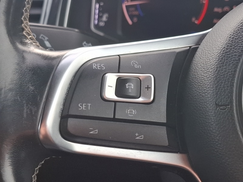 Used Volkswagen T-Roc 2019 for sale - 77933617: Photo 15