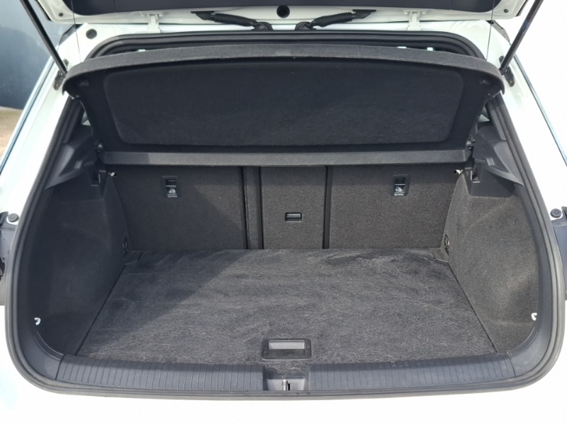 Used Volkswagen T-Roc 2019 for sale - 77933617: Photo 8