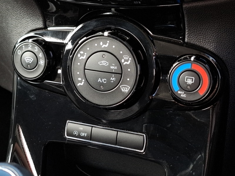 Used Ford Fiesta 2013 for sale - 78203300: Photo 15