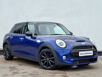 Used MINI Hatch 2019 for sale - 75706874: Photo