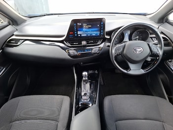 Used Toyota C-HR 2018 for sale - 78611688: Photo