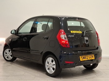 Used Hyundai i10 2013 for sale - 77289906: Photo