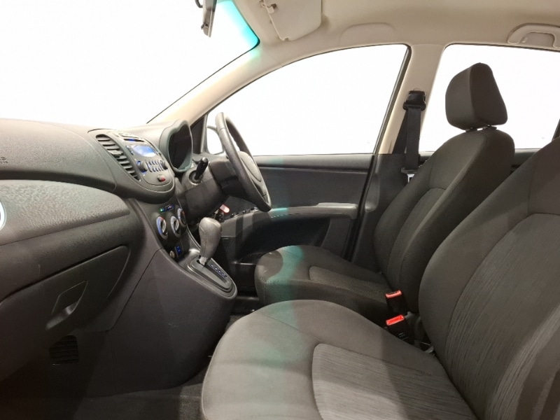 Used Hyundai i10 2013 for sale - 77289906: Photo 5