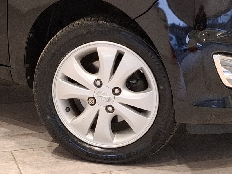 Used Hyundai i10 2013 for sale - 77289906: Photo 9