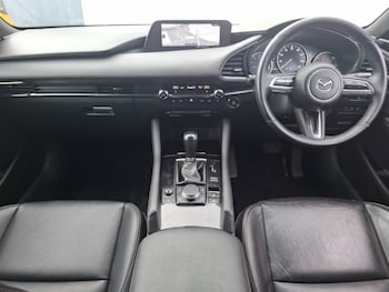Used Mazda Mazda3 2020 for sale - 76199475: Photo 2