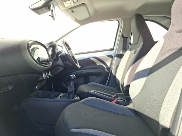 Used Toyota Aygo X 2022 for sale - 76325651: Photo 5