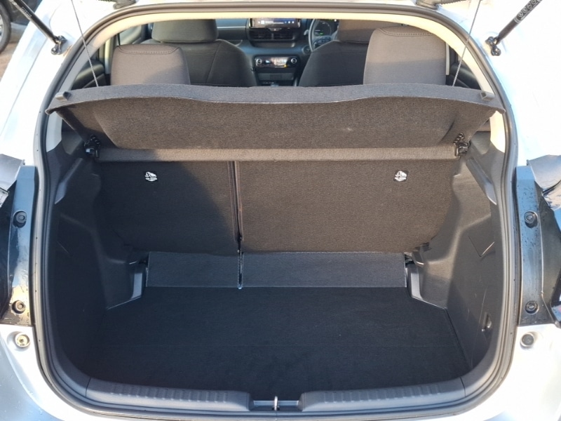 Used Mazda Mazda2 HYBRID 2024 for sale - 76795430: Photo 8