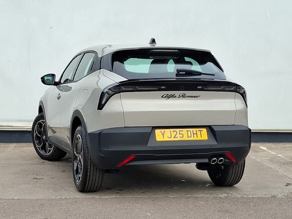Used Alfa Romeo Junior 2025 for sale - 75357742: Photo 3