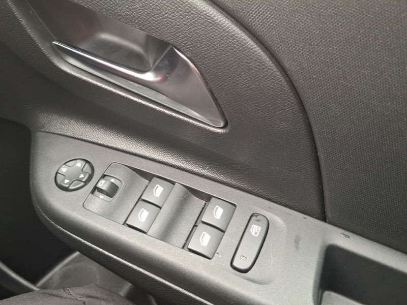 Used Vauxhall Corsa 2023 for sale - 76651789: Photo 14