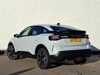 Used Citroen C4 2025 for sale - 76602346: Photo