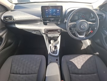 Used Mazda Mazda2 HYBRID 2025 for sale - 76083559: Photo 2