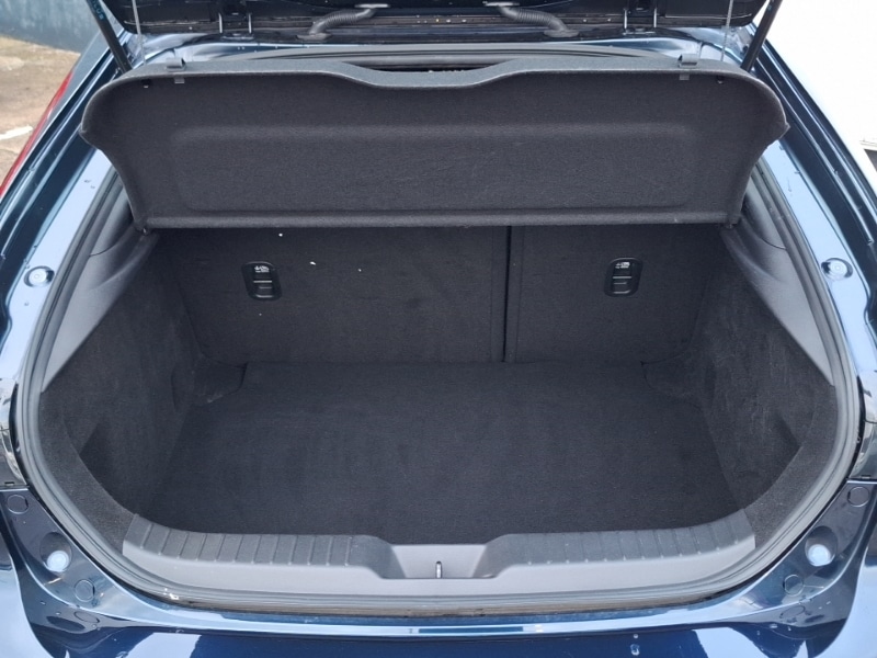 Used Mazda Mazda3 2022 for sale - 76696181: Photo 8