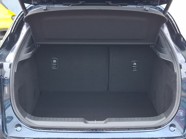 Used Mazda CX-30 2025 for sale - 76309189: Photo 8