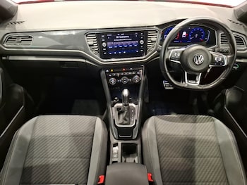 Used Volkswagen T-Roc 2019 for sale - 76369793: Photo