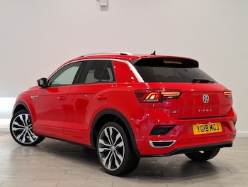 Used Volkswagen T-Roc 2019 for sale - 76369793: Photo