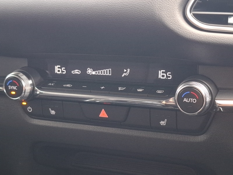 Used Mazda CX-30 2025 for sale - 76502147: Photo 14