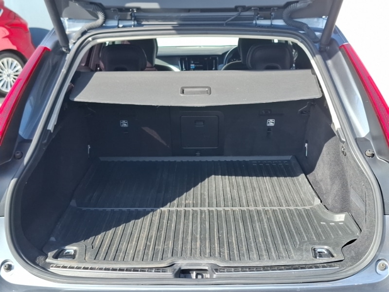 Used Volvo V90 2019 for sale - 77974988: Photo 8