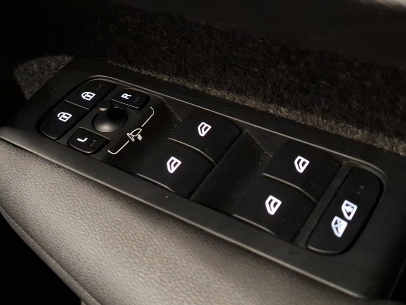 Used Volvo XC40 2024 for sale - 76365642: Photo 19