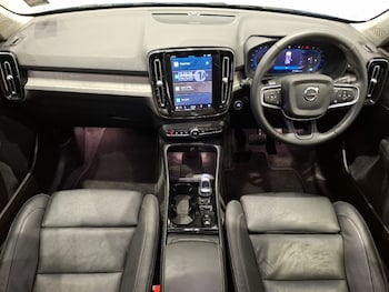 Used Volvo XC40 2024 for sale - 76365642: Photo