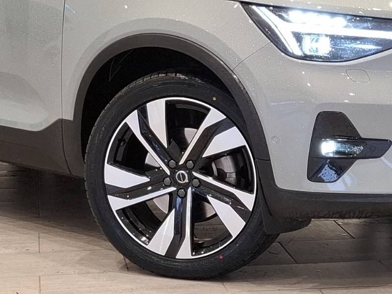 Used Volvo XC40 2024 for sale - 76365642: Photo 9