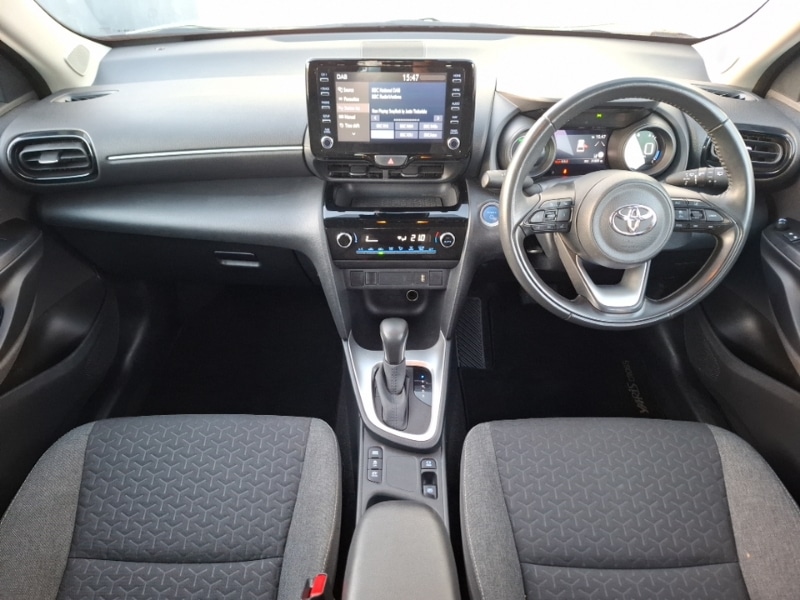 Used Toyota Yaris Cross 2022 for sale - 76700029: Photo 2