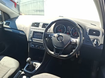 Used Volkswagen Polo 2017 for sale - 78916429: Photo