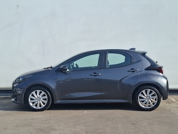 Used Toyota Yaris 2023 for sale - 79207841: Photo