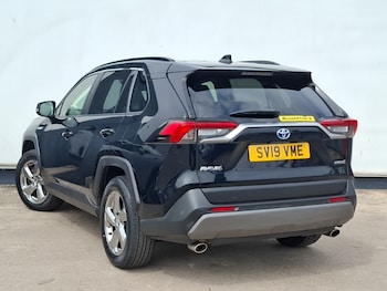 Used Toyota RAV4 2019 for sale - 79160520: Photo