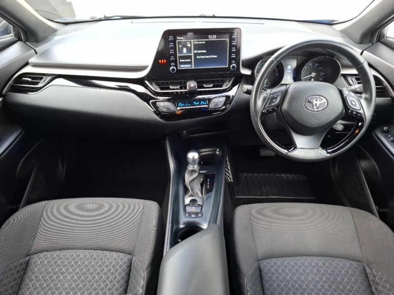 Used Toyota C-HR 2021 for sale - 78065668: Photo 2