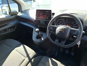 Used Citroen Berlingo 2024 for sale - 78415710: Photo